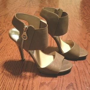 WEEKEND SALE Michael Kors Tan Back Zip Heels